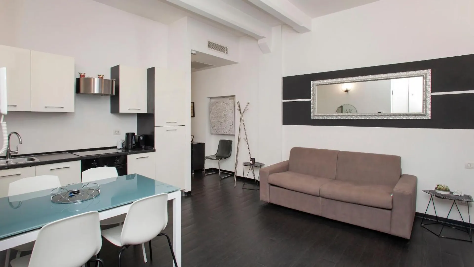 We Home - Morandi Plaza - Milano 0*,  Italia